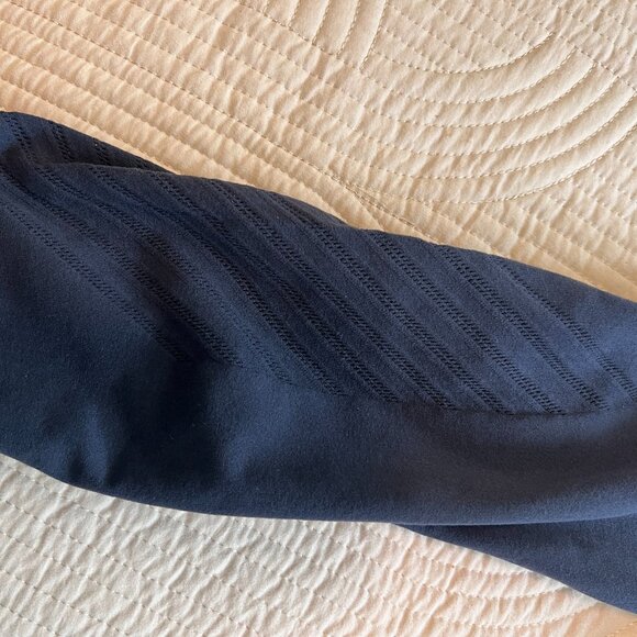 Lululemon Enlighten Crop Cadet Blue - Picture 9 of 9